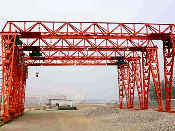 龍門吊起重機操作證持有者如何更新技能？