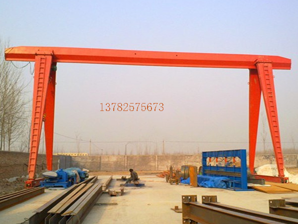 龍門吊起重機如何進行**檢查？